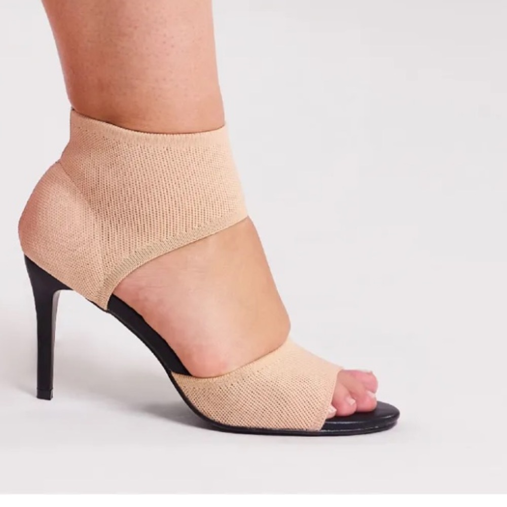 Stiletto Sandals Newbella size 7.5
